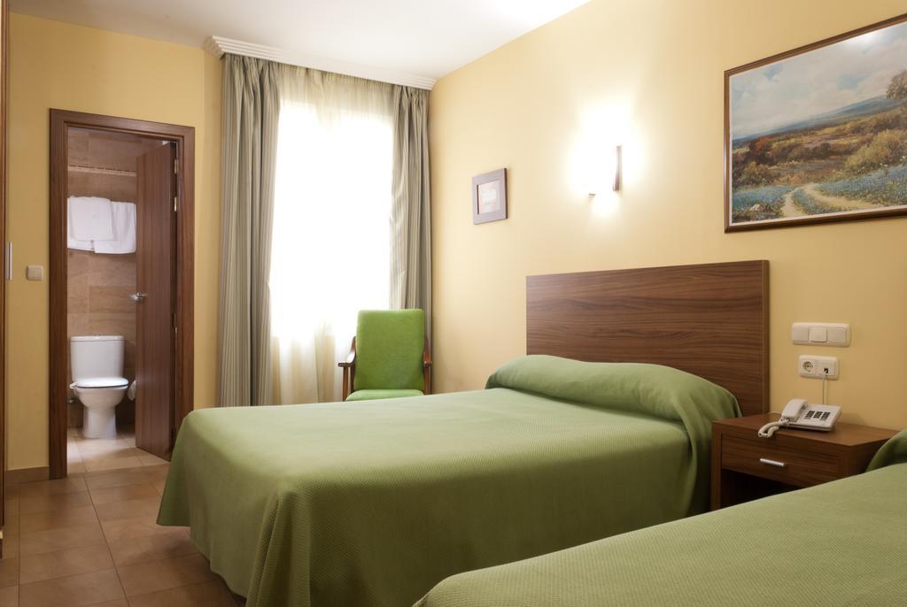 Hotel Hidalgo Quijada Alcazar de San Juan Εξωτερικό φωτογραφία